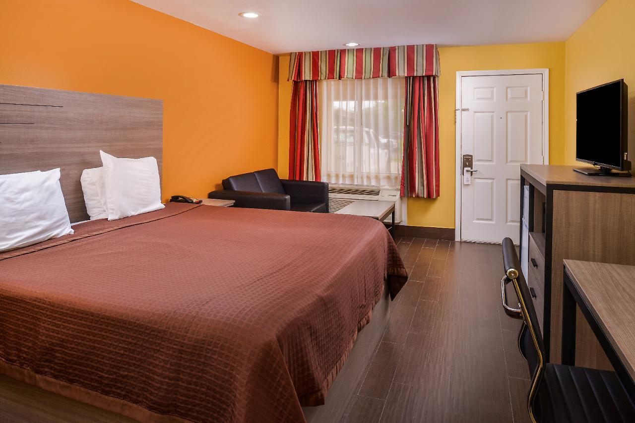 Americas Best Value Inn West Columbia Extérieur photo