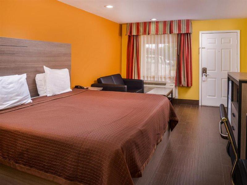 Americas Best Value Inn West Columbia Extérieur photo
