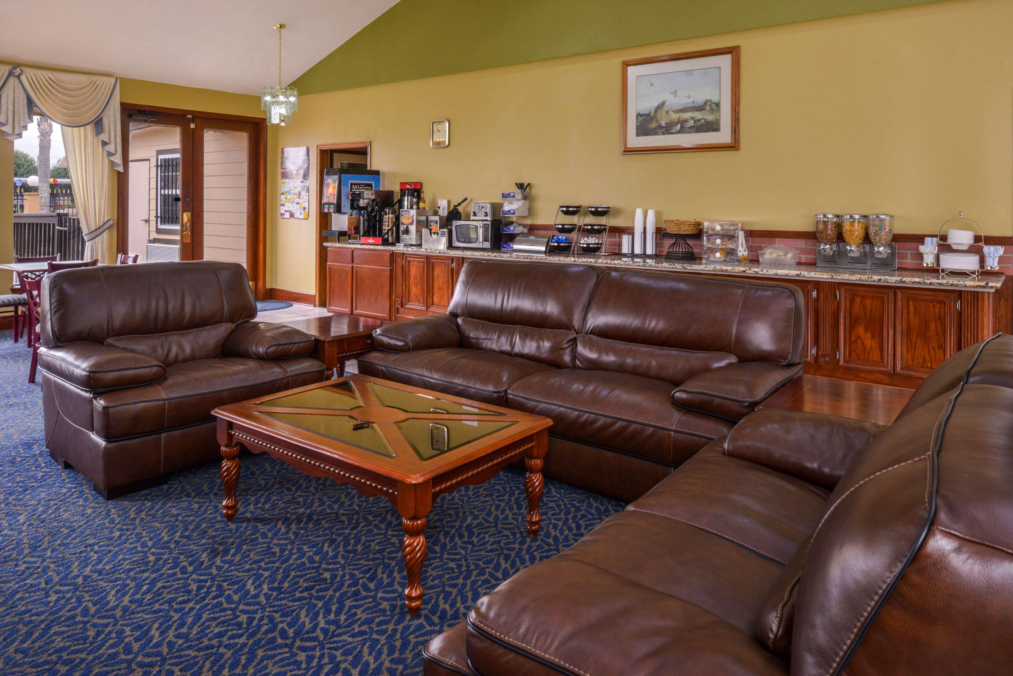 Americas Best Value Inn West Columbia Extérieur photo
