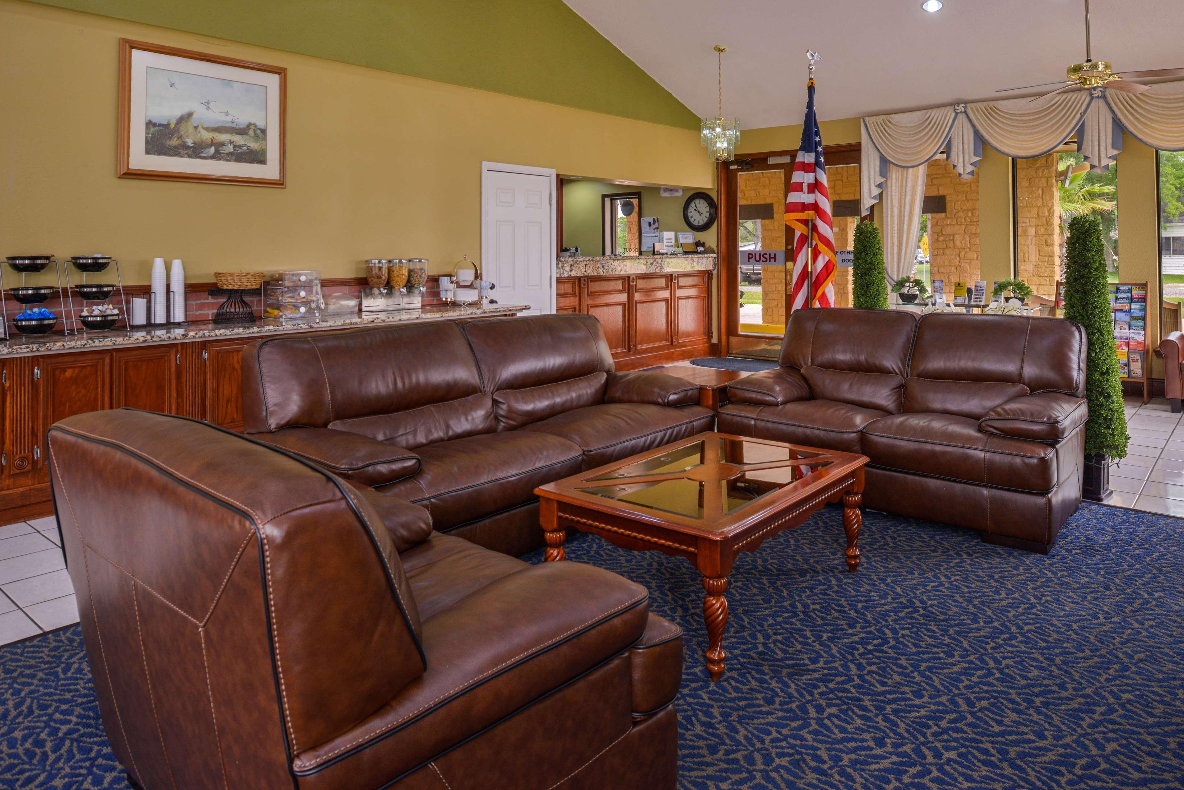 Americas Best Value Inn West Columbia Extérieur photo
