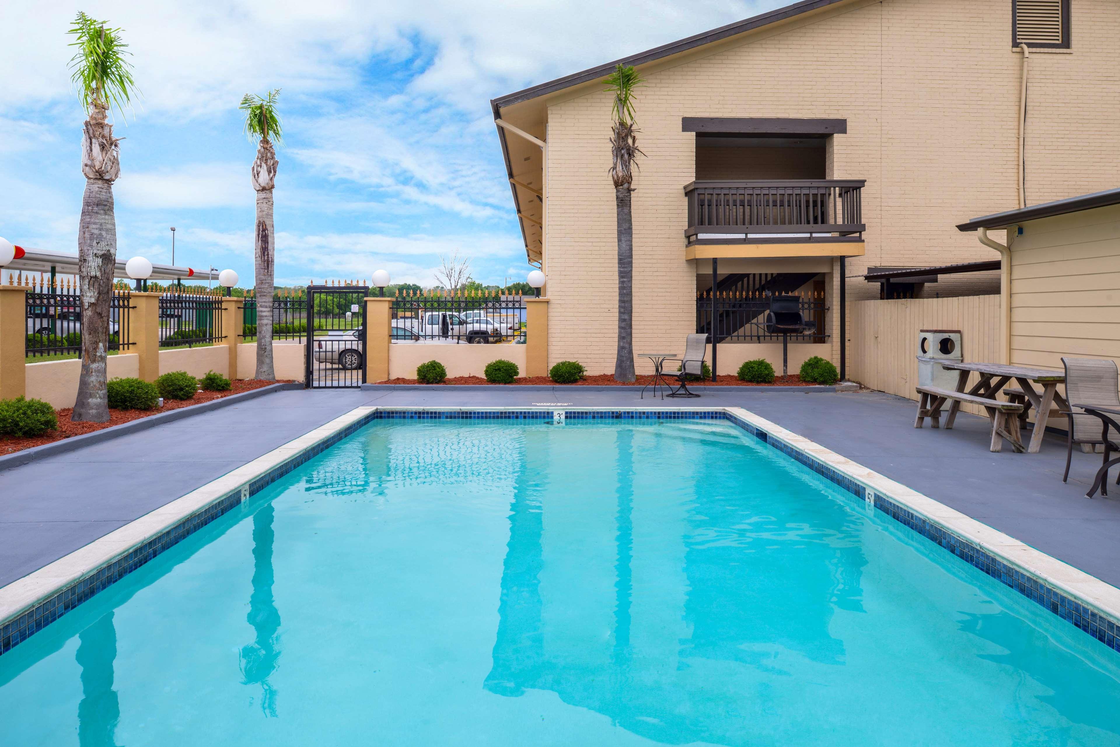 Americas Best Value Inn West Columbia Extérieur photo
