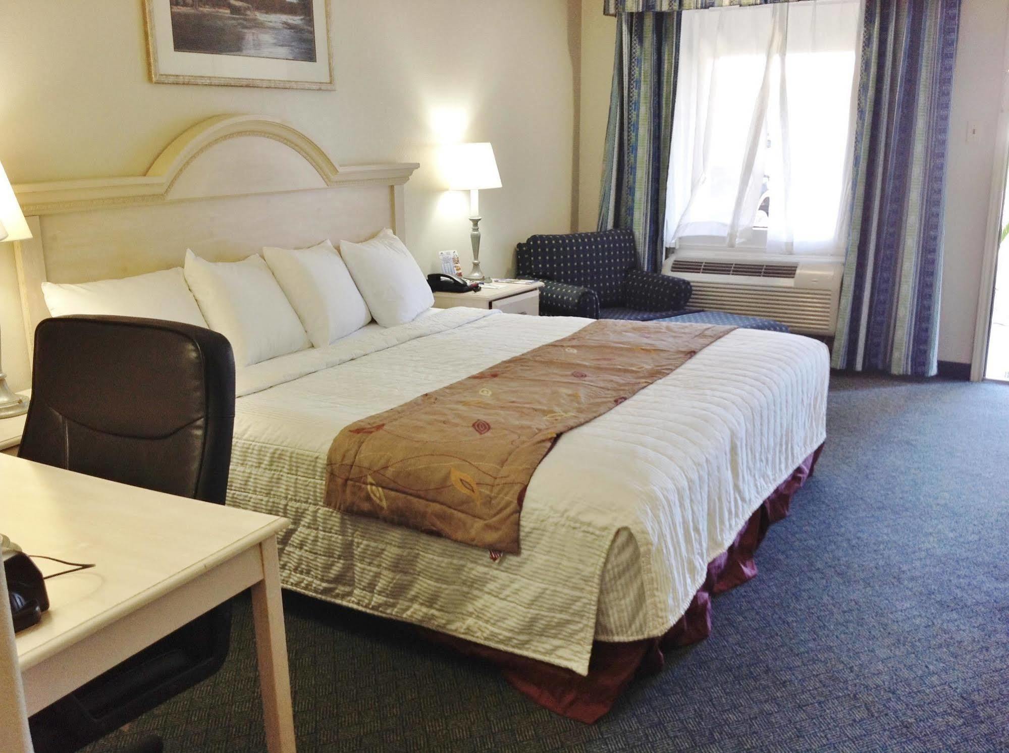 Americas Best Value Inn West Columbia Extérieur photo