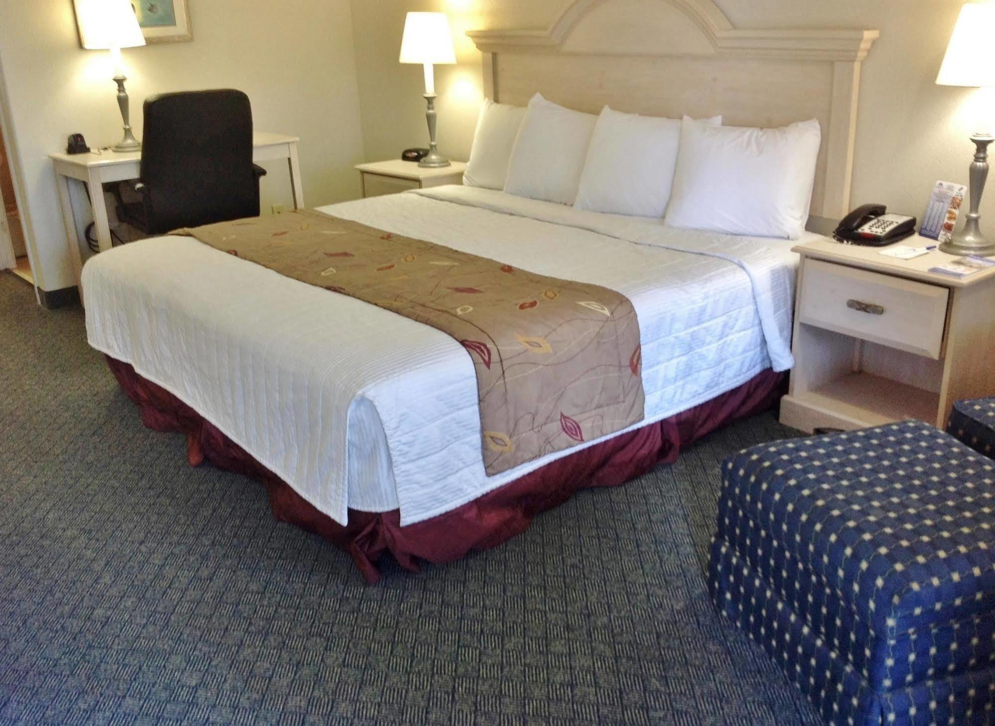 Americas Best Value Inn West Columbia Extérieur photo